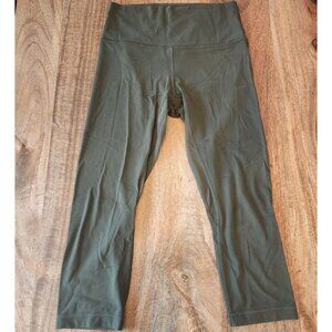 Lululemon Pants Womens 8 Green High Rise Crop Capri Yoga Leggings Athletic